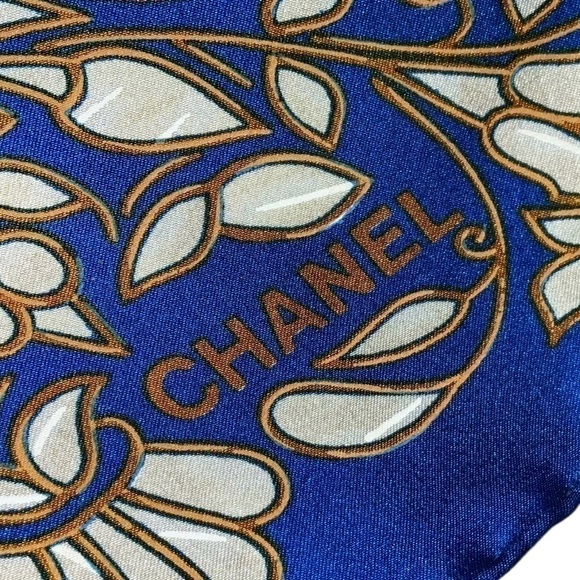 Chanel Square Scarf 100% Silk  White, Gold and Blue 96cm x 96cm - Picture 11 of 16
